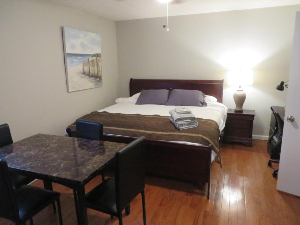 5 Star Atlanta Harsfield Guesthouse College Park Екстер'єр фото